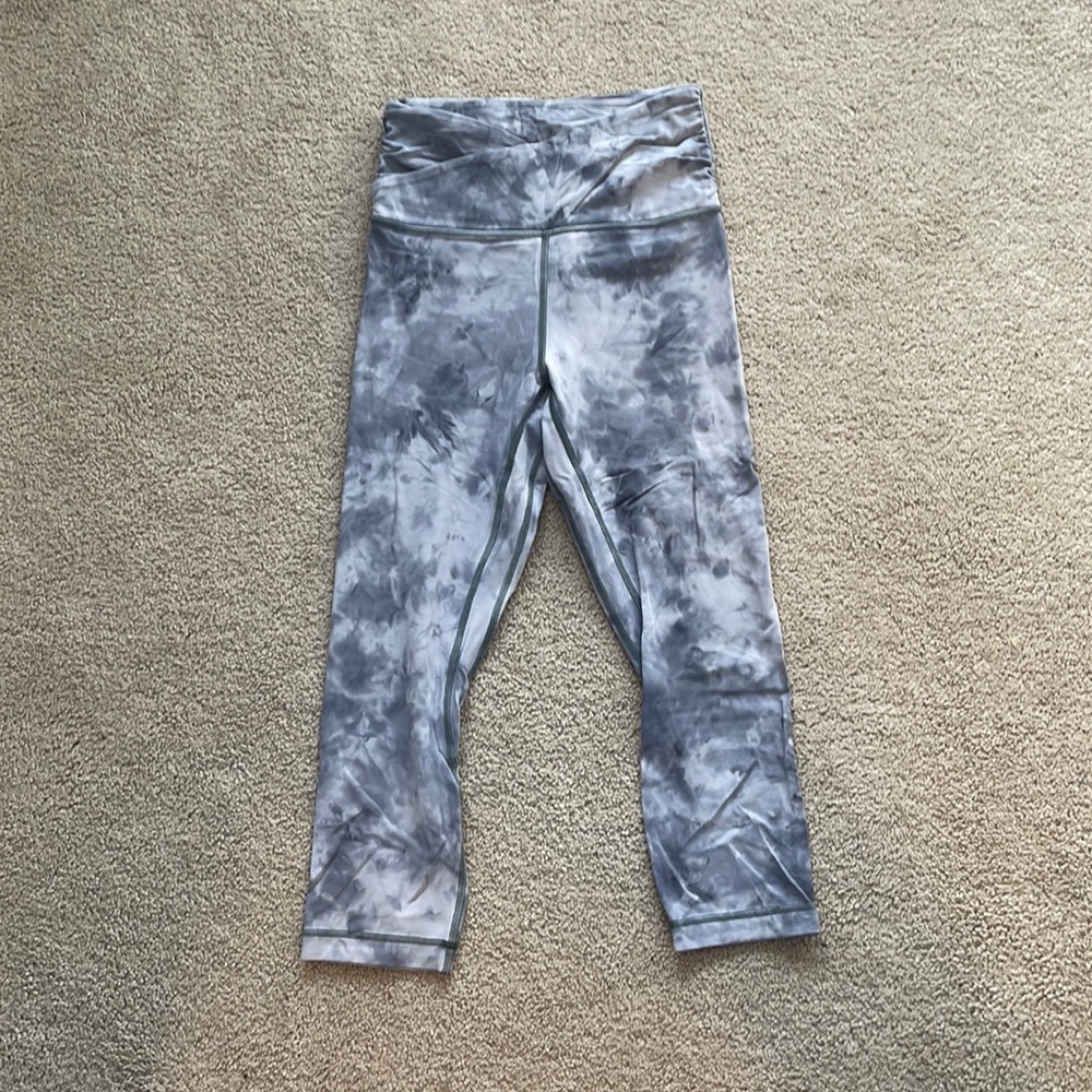 Lululemon cropped/capri leggings